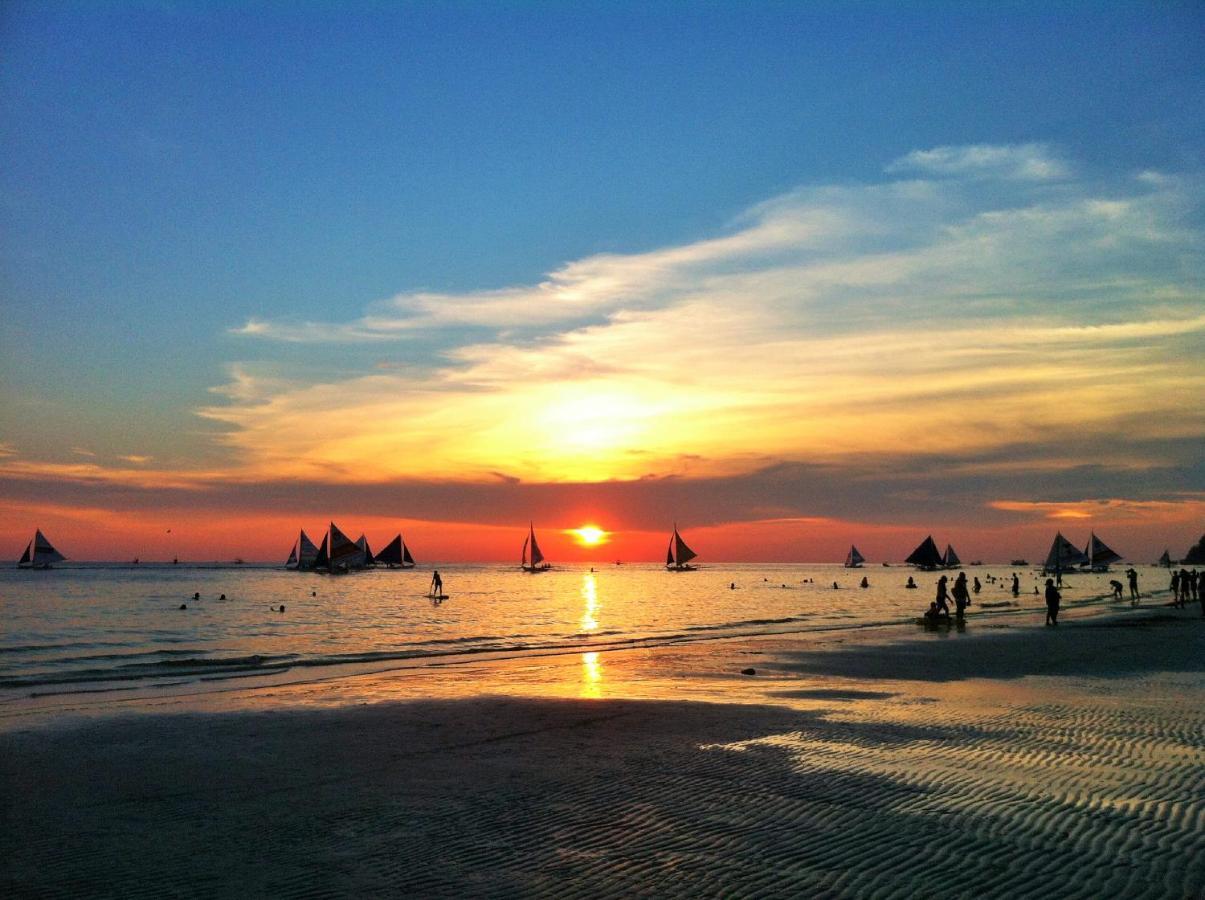 Luxx Boutique Boracay Hotel Balabag  Buitenkant foto
